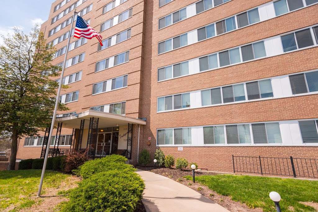 Independence Towers Apartments | 728 N Jennings Rd, Independence, MO 64056, USA | Phone: (816) 257-1400