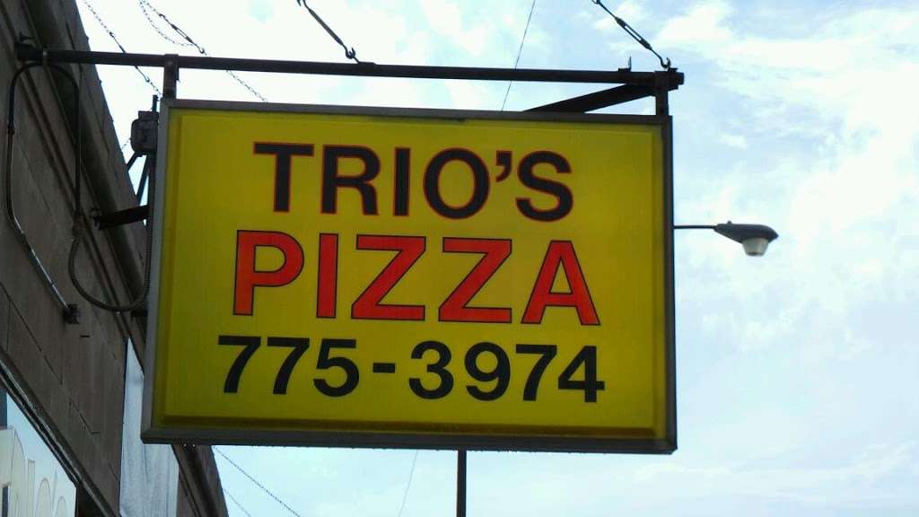 Trios Pizza | 7009 W Higgins Ave, Chicago, IL 60656, USA | Phone: (773) 775-3974