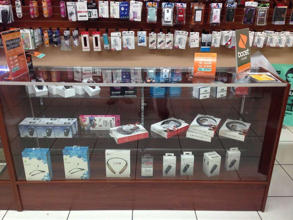 Boost Mobile-Sams Cellular | 2844 W Rialto Ave, Rialto, CA 92376, USA | Phone: (909) 990-4190