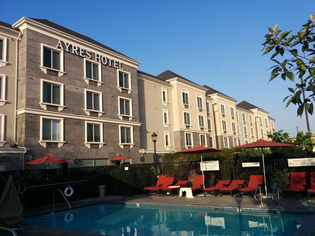 Ayres Hotel Fountain Valley | 17550 Brookhurst St, Fountain Valley, CA 92708 | Phone: (714) 861-5170