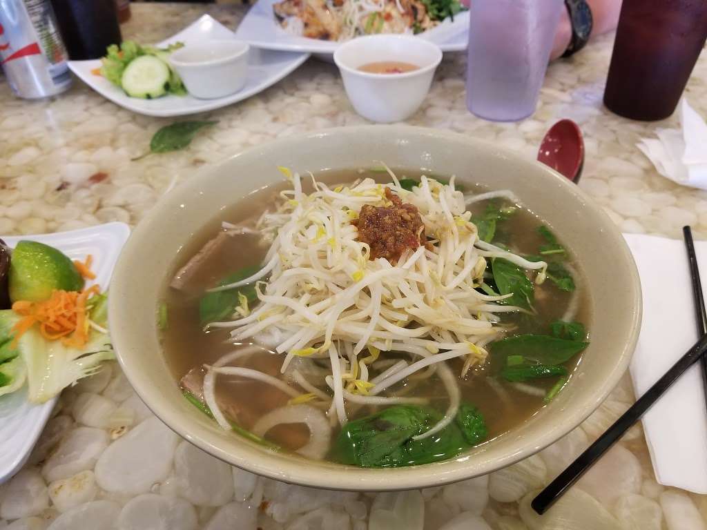 Pho Binh 59 South | 8336 Southwest Fwy, Houston, TX 77074, USA | Phone: (713) 777-1770