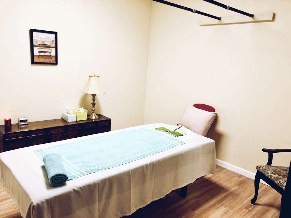 Foo Massage Therapy | 10801 Spring Cypress Rd #12, Houston, TX 77070, USA | Phone: (832) 559-3636