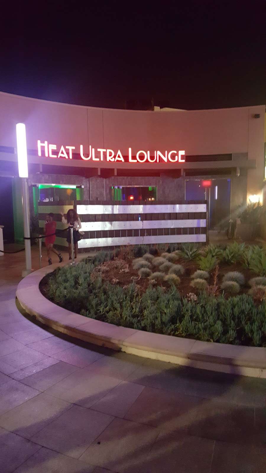 Heat Ultra Lounge | Anaheim GardenWalk, 400 Disney Way, Anaheim, CA 92802 | Phone: (714) 776-4328