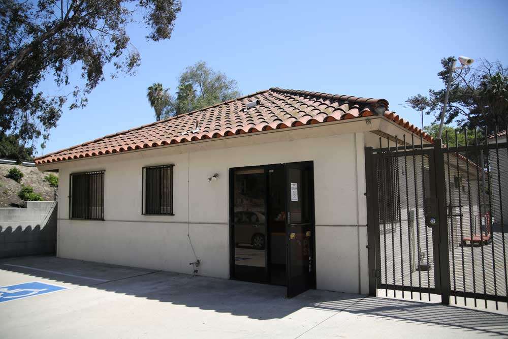 Public Storage | 649 S Boyle Ave, Los Angeles, CA 90023, USA | Phone: (323) 488-5557