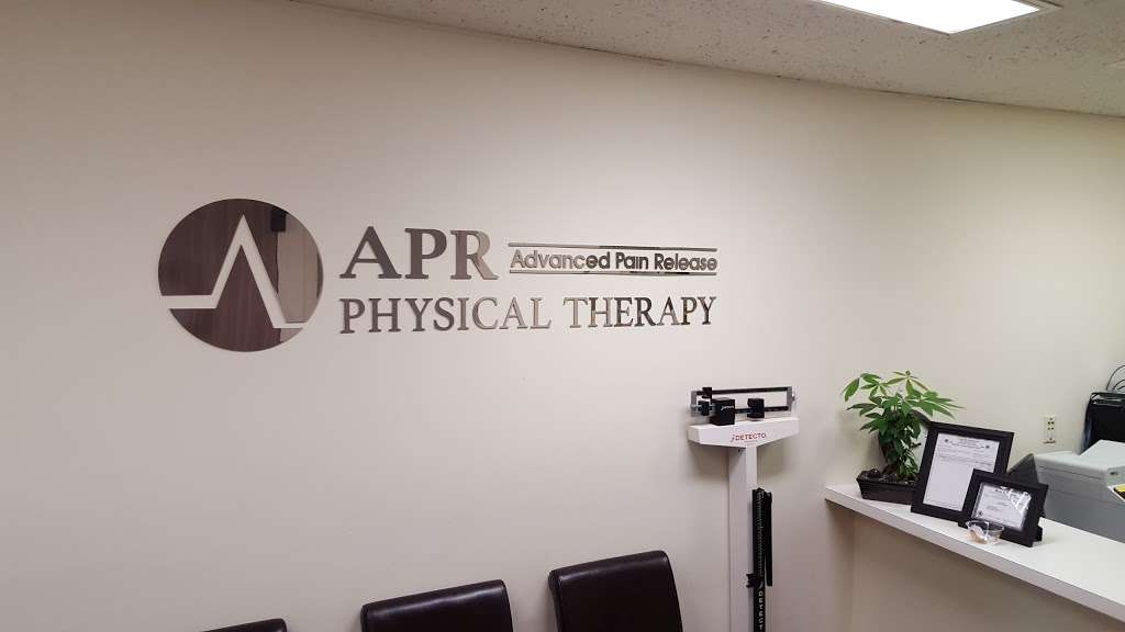 APR Physical Therapy | 241 Golf Mill Ctr, Ste 424, Niles, IL 60714 | Phone: (847) 868-9068