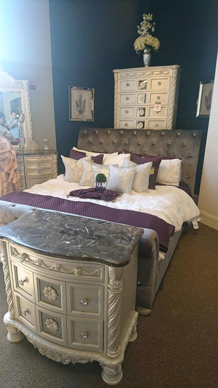 Ashley HomeStore | 3321 Lowery Pkwy, Fultondale, AL 35068, USA | Phone: (205) 849-2227