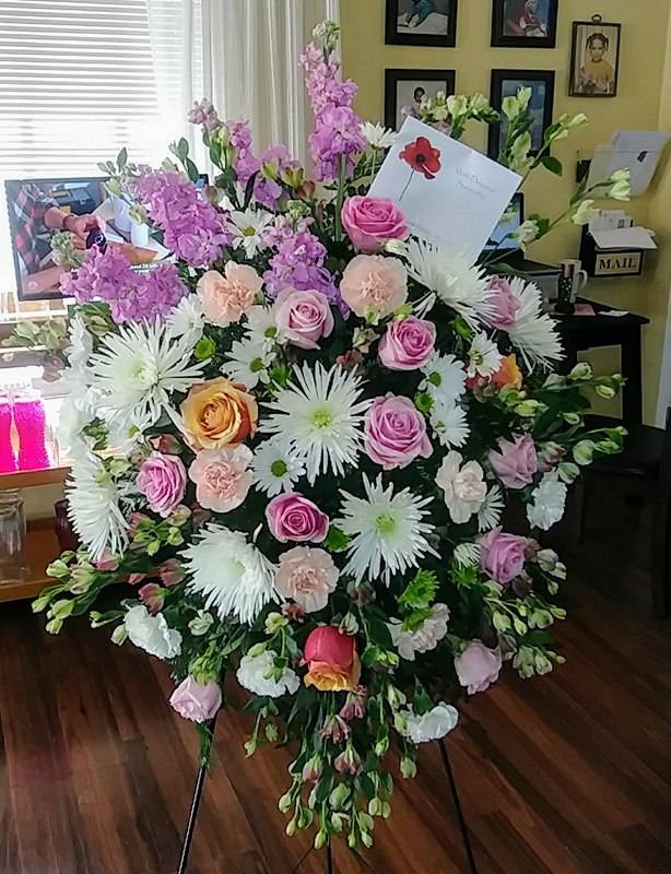 Erinns Creations Florist Mansfield | 3540 E Broad St Ste 120, Mansfield, TX 76063, USA | Phone: (817) 523-9661