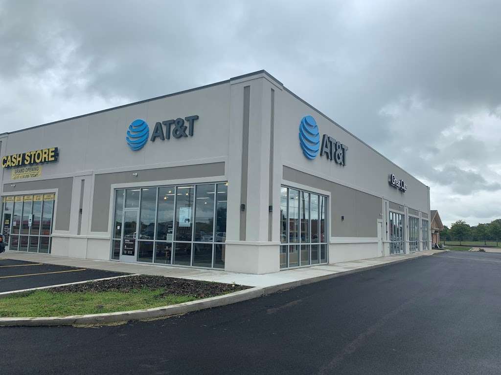 AT&T Store | 2401 N, IL-23, Streator, IL 61364, USA | Phone: (779) 475-3131