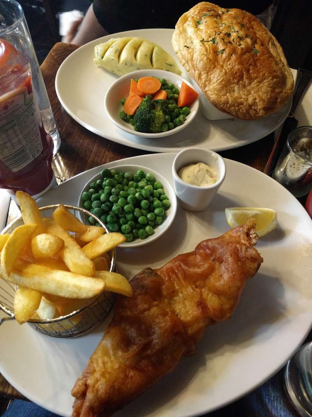 The Grenadier | 18 Wilton Row, Belgravia, London SW1X 7NR, UK | Phone: 020 7235 3074