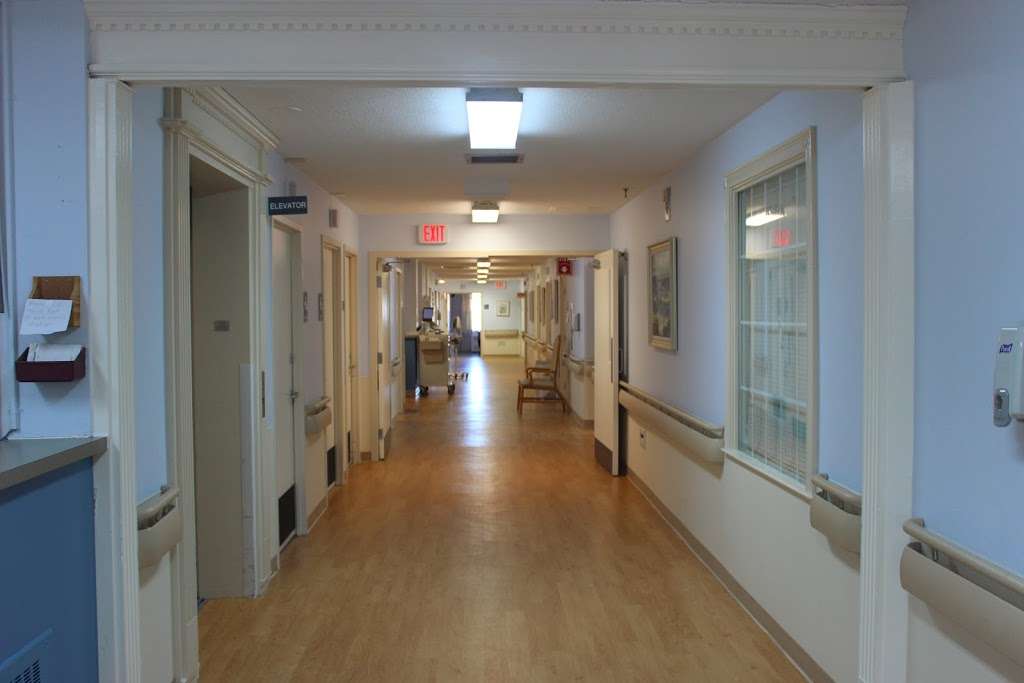 Colonial Rehabilitation & Nursing Center | 125 Broad St, Weymouth, MA 02188, USA | Phone: (781) 337-3121