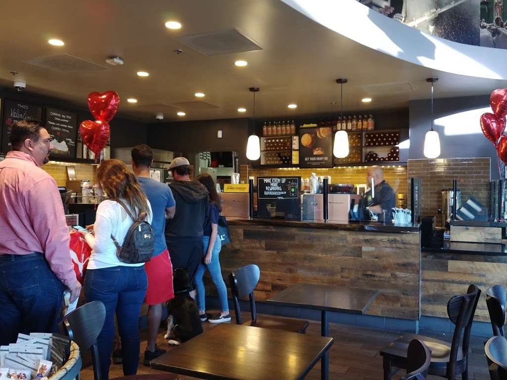 Starbucks | 2205 S Melrose Dr, Vista, CA 92081, USA | Phone: (760) 598-0648