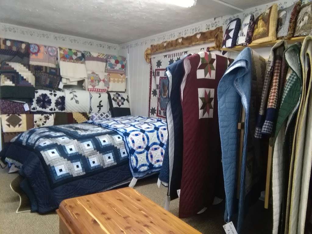 Quarry Hill Quilts & Cedar Chests | 150 Quarry Hill Rd, Shippensburg, PA 17257, USA | Phone: (717) 776-7942