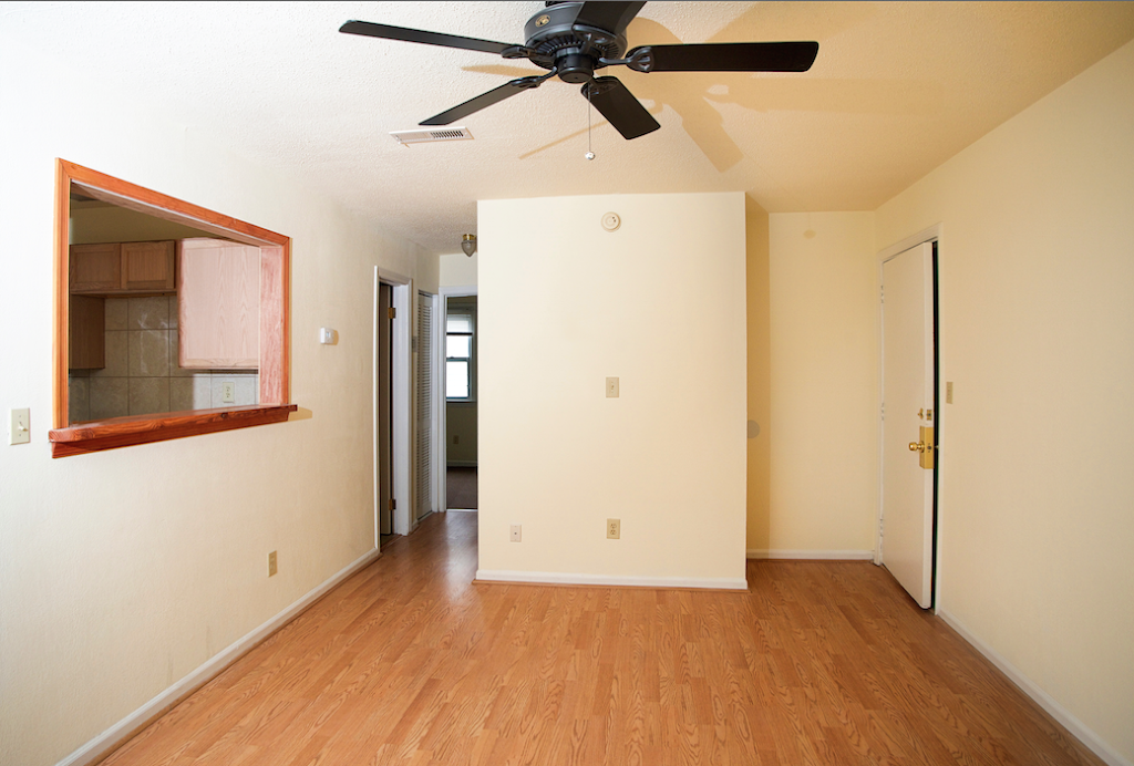 Blue Marlin Apartments | 1411 W Ocean View Ave, Norfolk, VA 23503 | Phone: (757) 583-8808