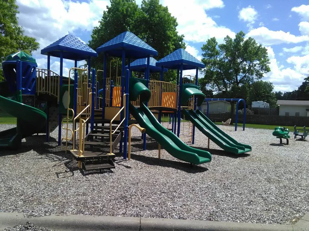 Sunny Acres Park | 8224 Xenia Ave N, Minneapolis, MN 55443, USA | Phone: (651) 982-1034