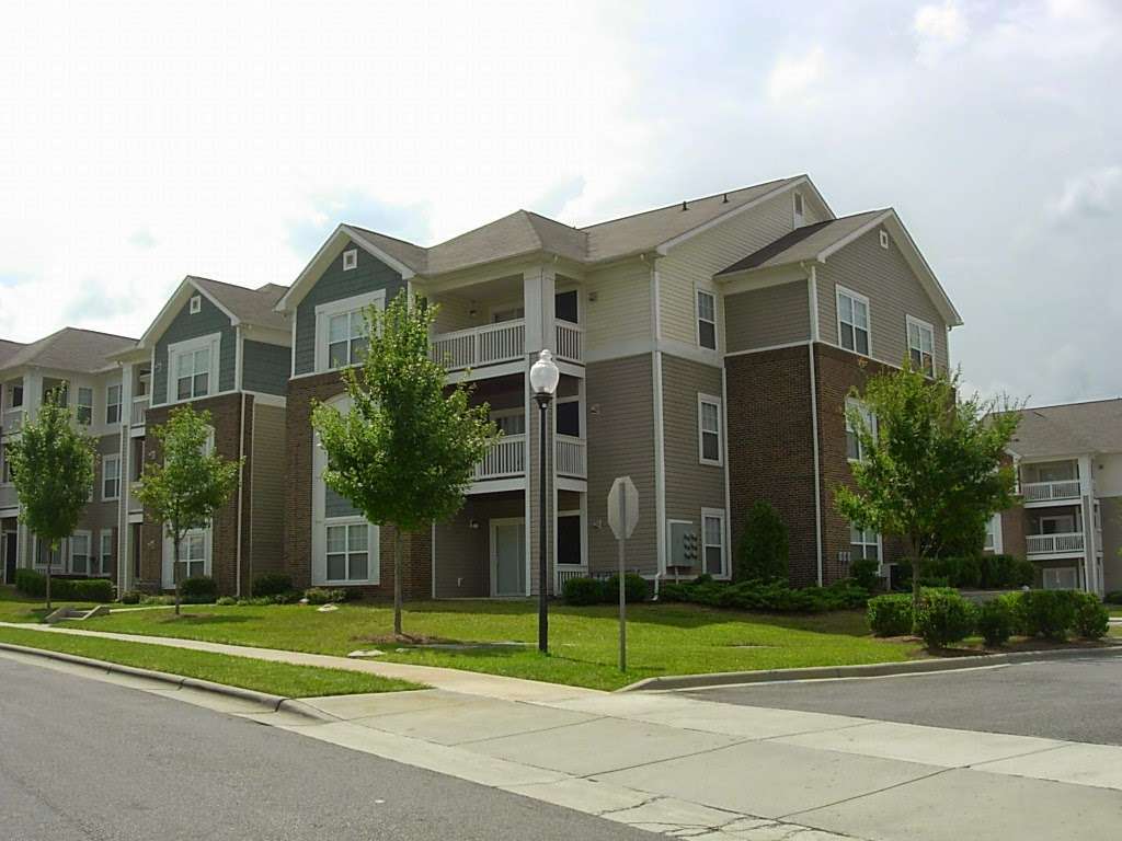 Rivermere Apartments | 3404 Dunn Commons Pkwy, Charlotte, NC 28216, USA | Phone: (704) 971-1786