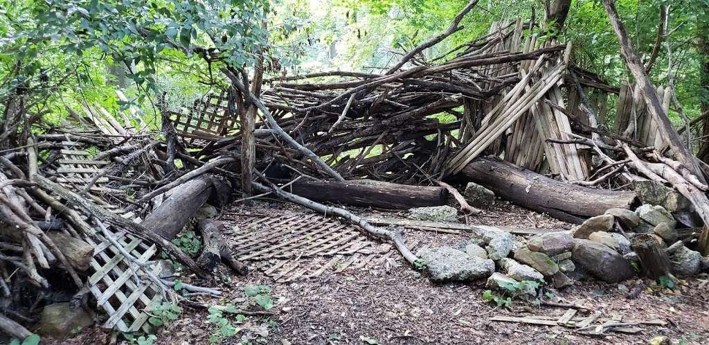 Goshen Terrace Nature Trail | 1259 Queen Ln, West Chester, PA 19382, USA