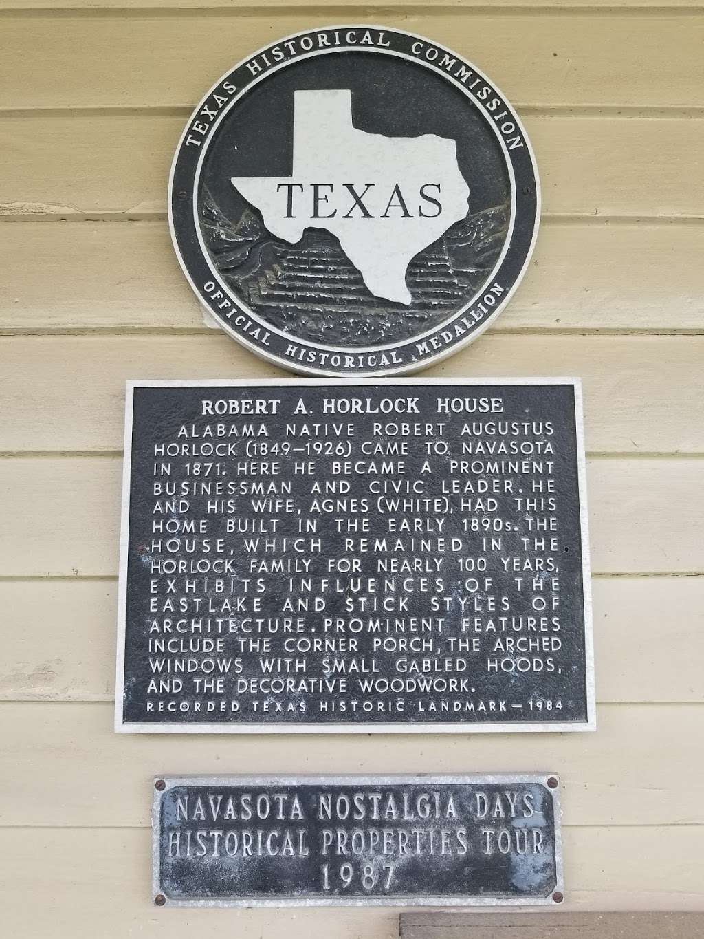 Horlock House: Art Gallery & History Museum | 1215 E Washington Ave, Navasota, TX 77868, USA