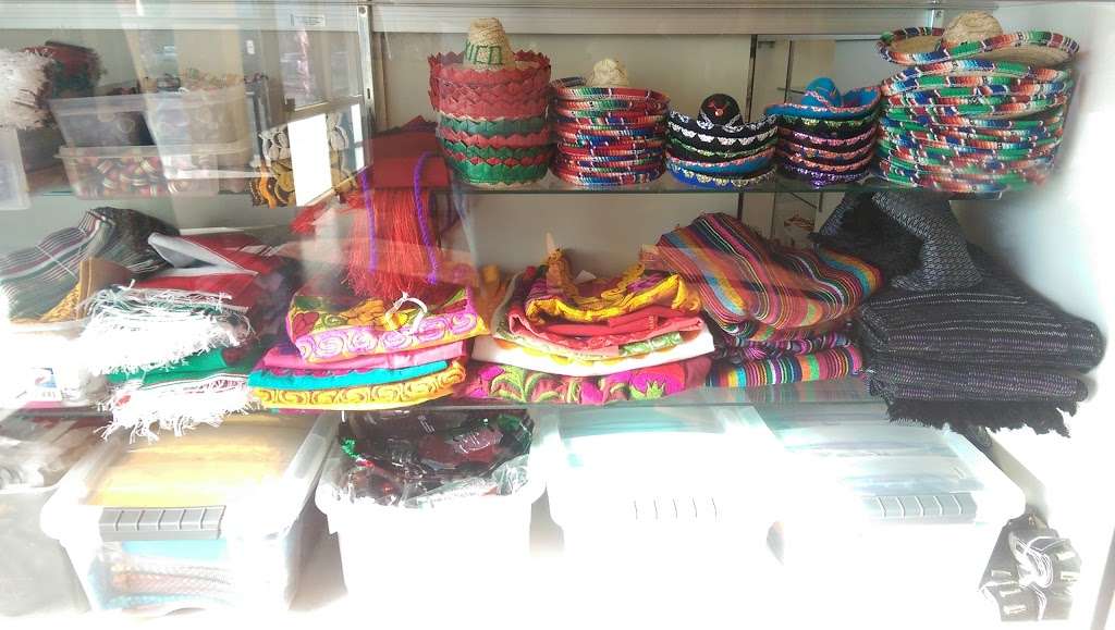 La Amiga Textiles | 1605 W 1st St unit c, Santa Ana, CA 92703, USA | Phone: (714) 667-0590