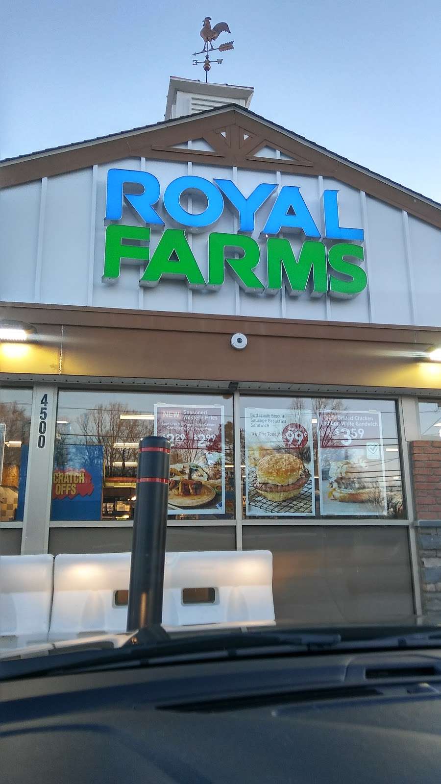 Royal Farms ATM | 4520, 4516 Mountain Rd, Lake Shore, MD 21122, USA