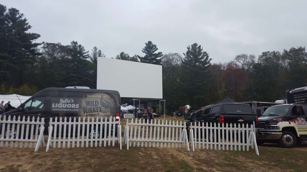 Mendon Twin Drive-In | 35 Milford St, Mendon, MA 01756, USA | Phone: (508) 473-4958