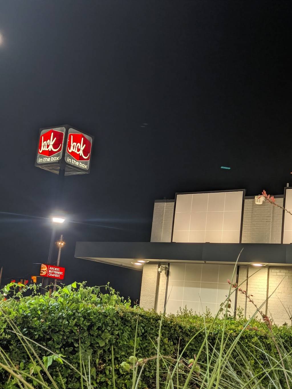 Jack in the Box | 2802 N Main St, Fort Worth, TX 76106, USA | Phone: (817) 624-2900