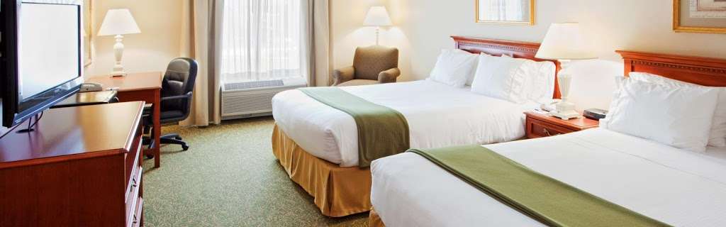 Holiday Inn Express & Suites Hagerstown | 241 Railway Ln, Hagerstown, MD 21740, USA | Phone: (301) 745-5644