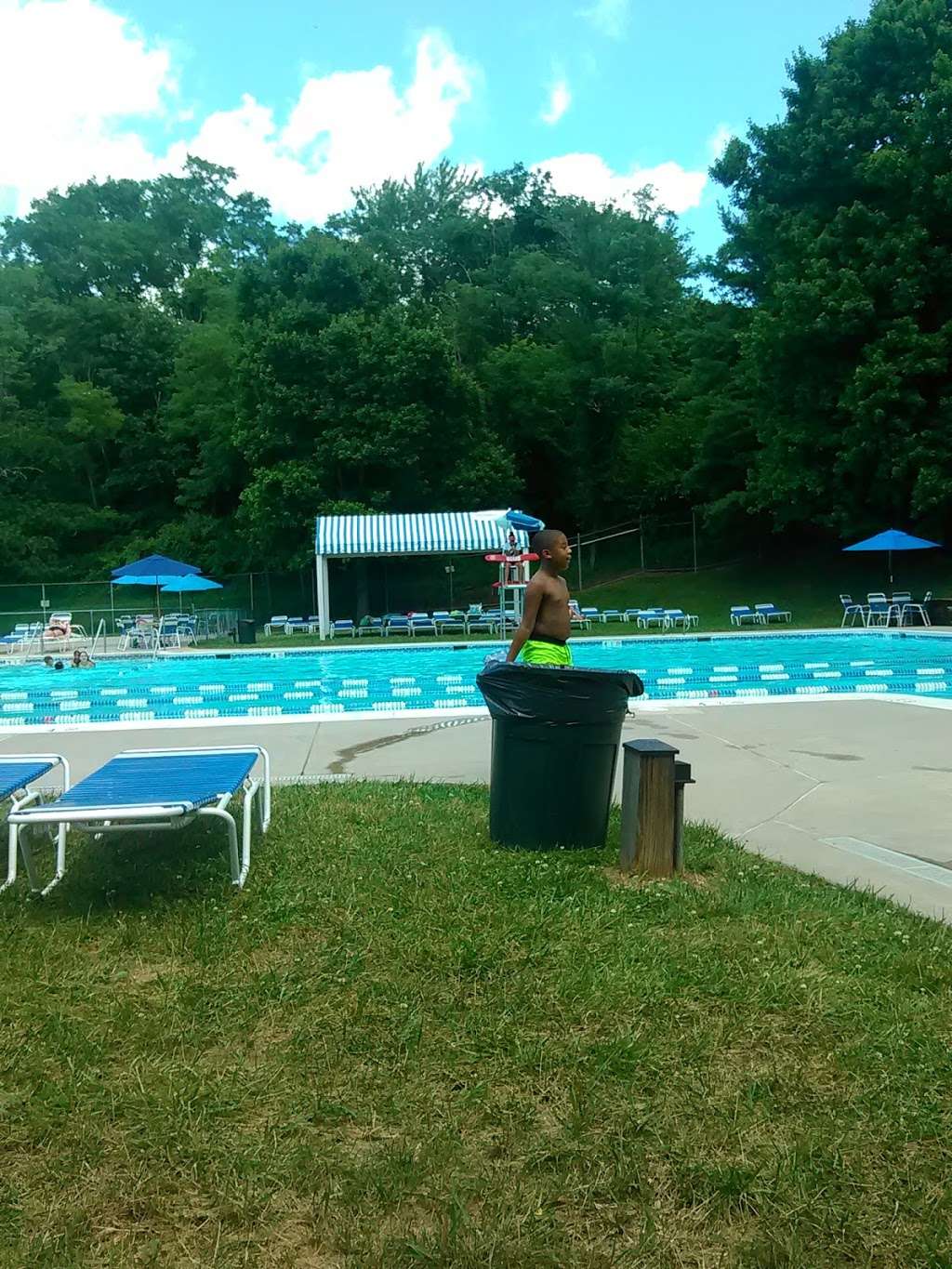 Huntington Pool | 7625 Murray Hill Rd, Columbia, MD 21046, USA | Phone: (301) 490-3310