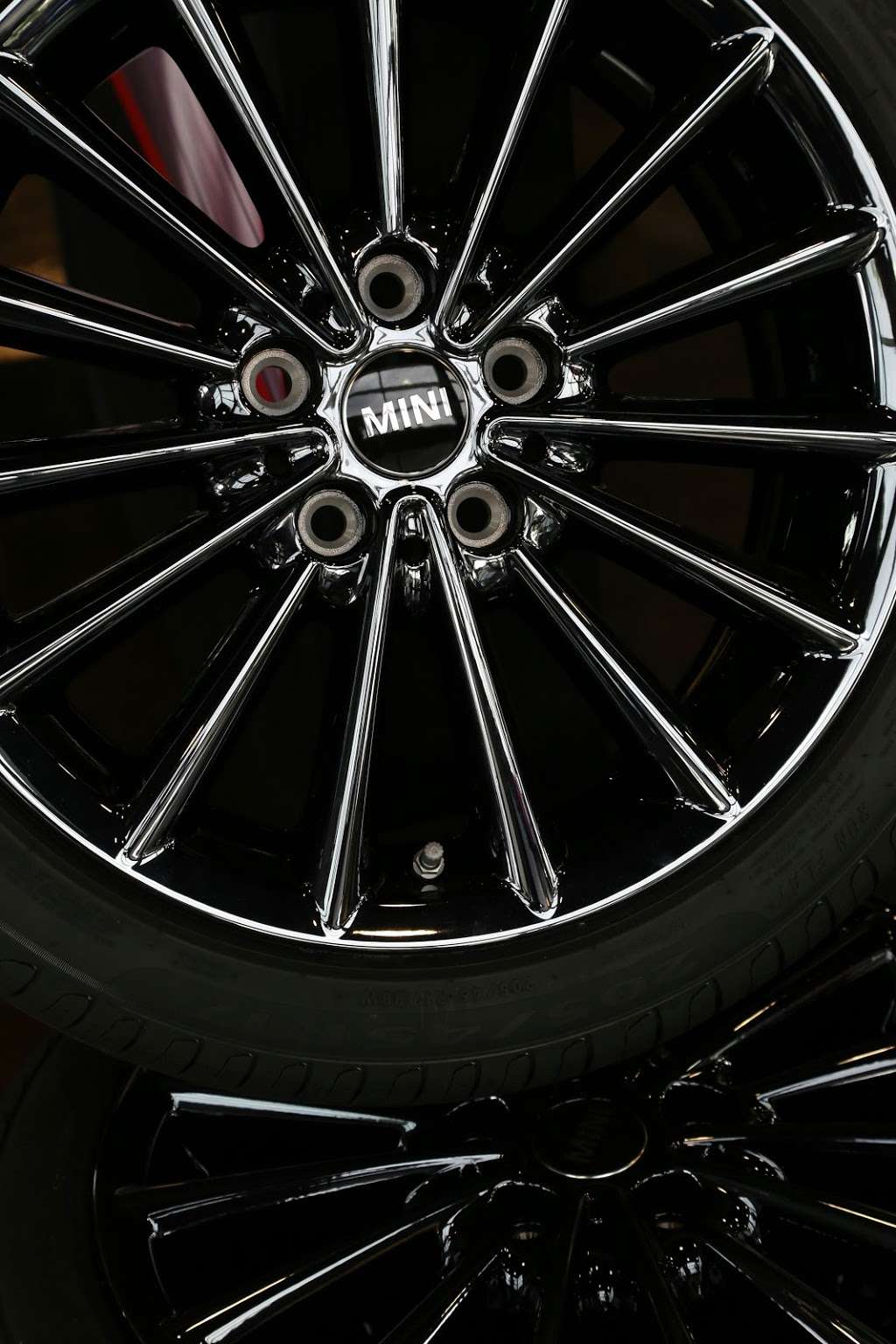 MINI of Loveland | 4055 Byrd Dr, Loveland, CO 80538, USA | Phone: (970) 292-5020