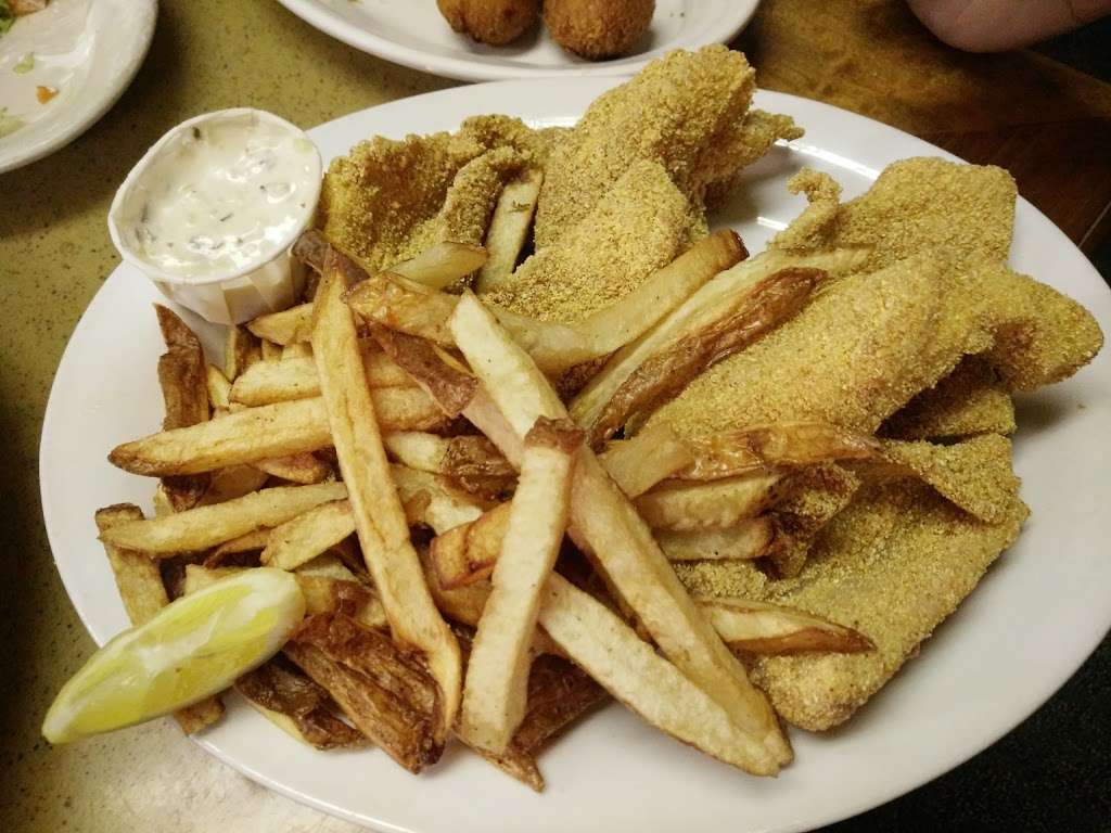 Vernons Kuntry Katfish | 5901 W Davis St, Conroe, TX 77304, USA | Phone: (936) 760-3386