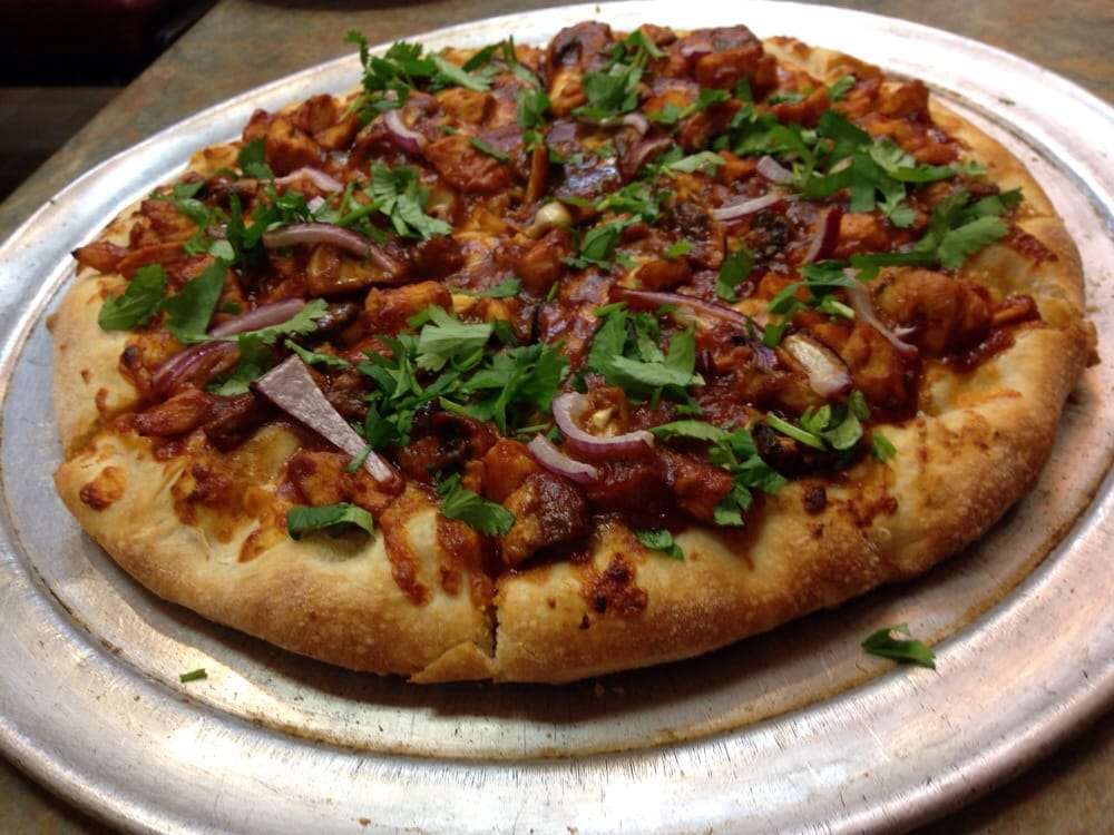 DeCarlo Pizza | 12460 Venice Blvd #3804, Los Angeles, CA 90066, USA | Phone: (310) 844-7436
