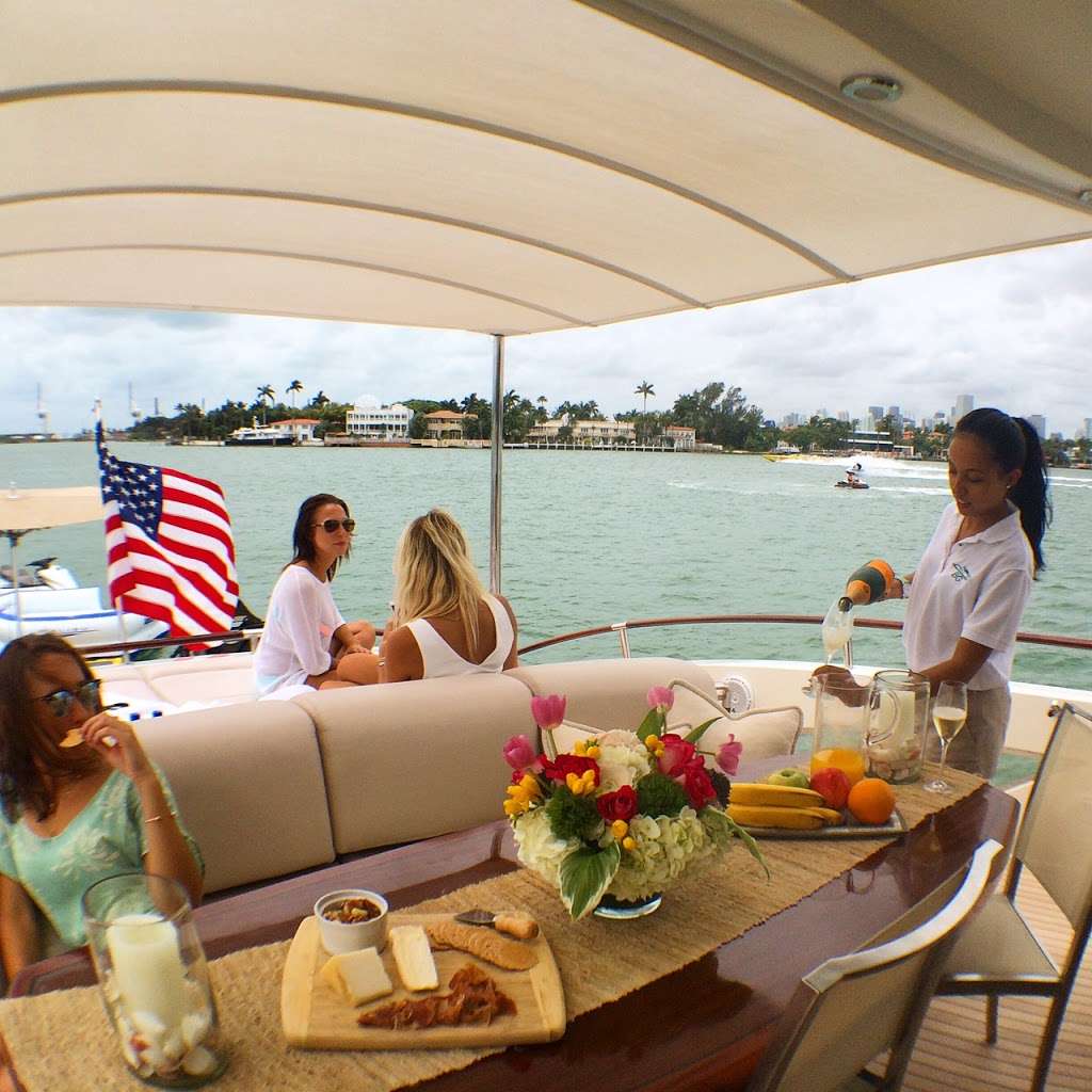 Reel Deal Yachts | 4441 Collins Ave, Miami Beach, FL 33140, USA | Phone: (305) 538-2022