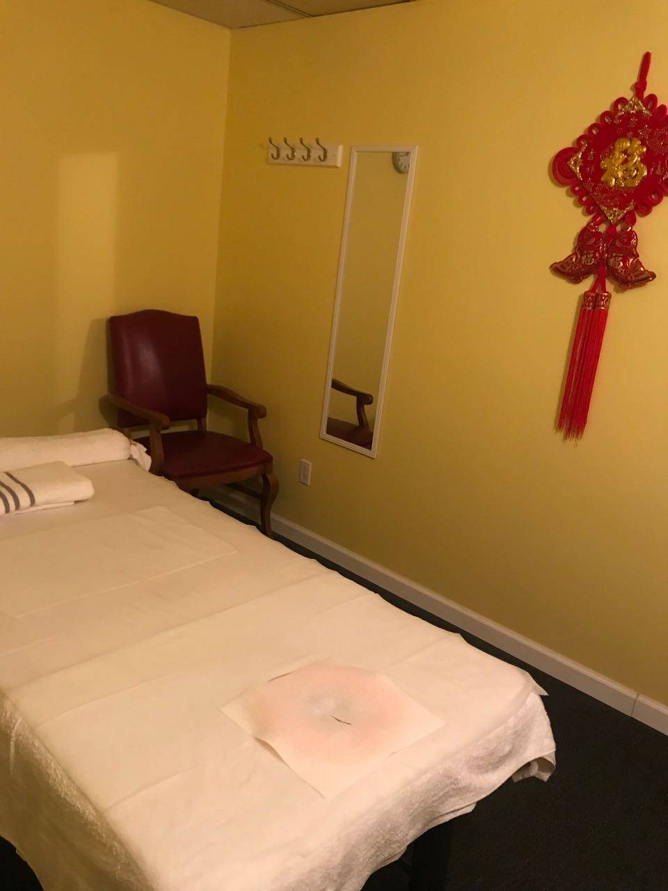 Sunshine Massage | 1904 Babcock Blvd, Pittsburgh, PA 15209, USA | Phone: (412) 408-3290