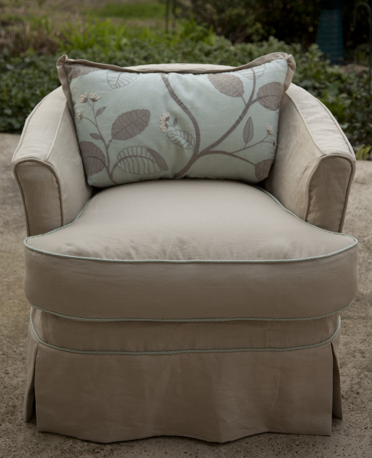 @slipcovers | 12 S Norton St, New Buffalo, MI 49117, USA | Phone: (269) 586-3795