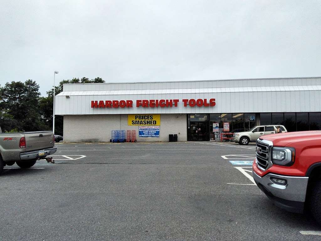 Harbor Freight Tools | 7102 Fairlane Village Mall, Pottsville, PA 17901, USA | Phone: (570) 628-2756