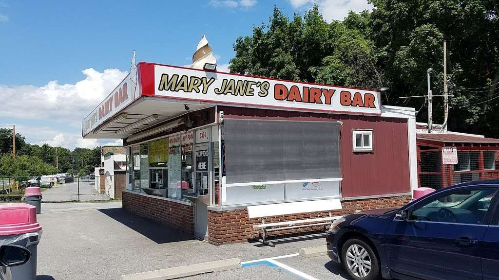 Mary Janes Dairy Bar | 5334 US-9W, Newburgh, NY 12550, USA | Phone: (845) 561-8450