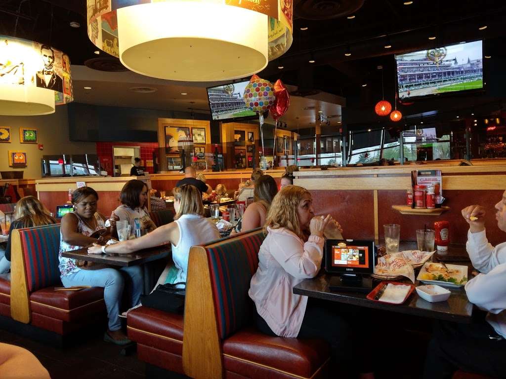 Red Robin Gourmet Burgers and Brews | 1875 Airport Rd, Allentown, PA 18109 | Phone: (610) 266-1776