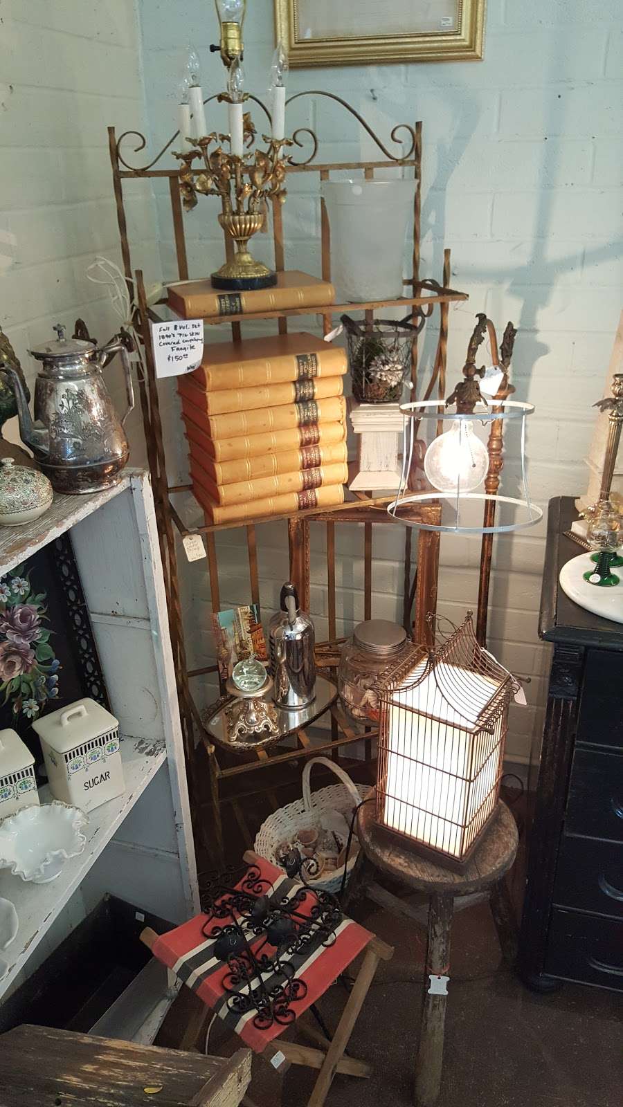 Center Street Antiques | 3010 Center St, Soquel, CA 95073, USA | Phone: (831) 477-9211