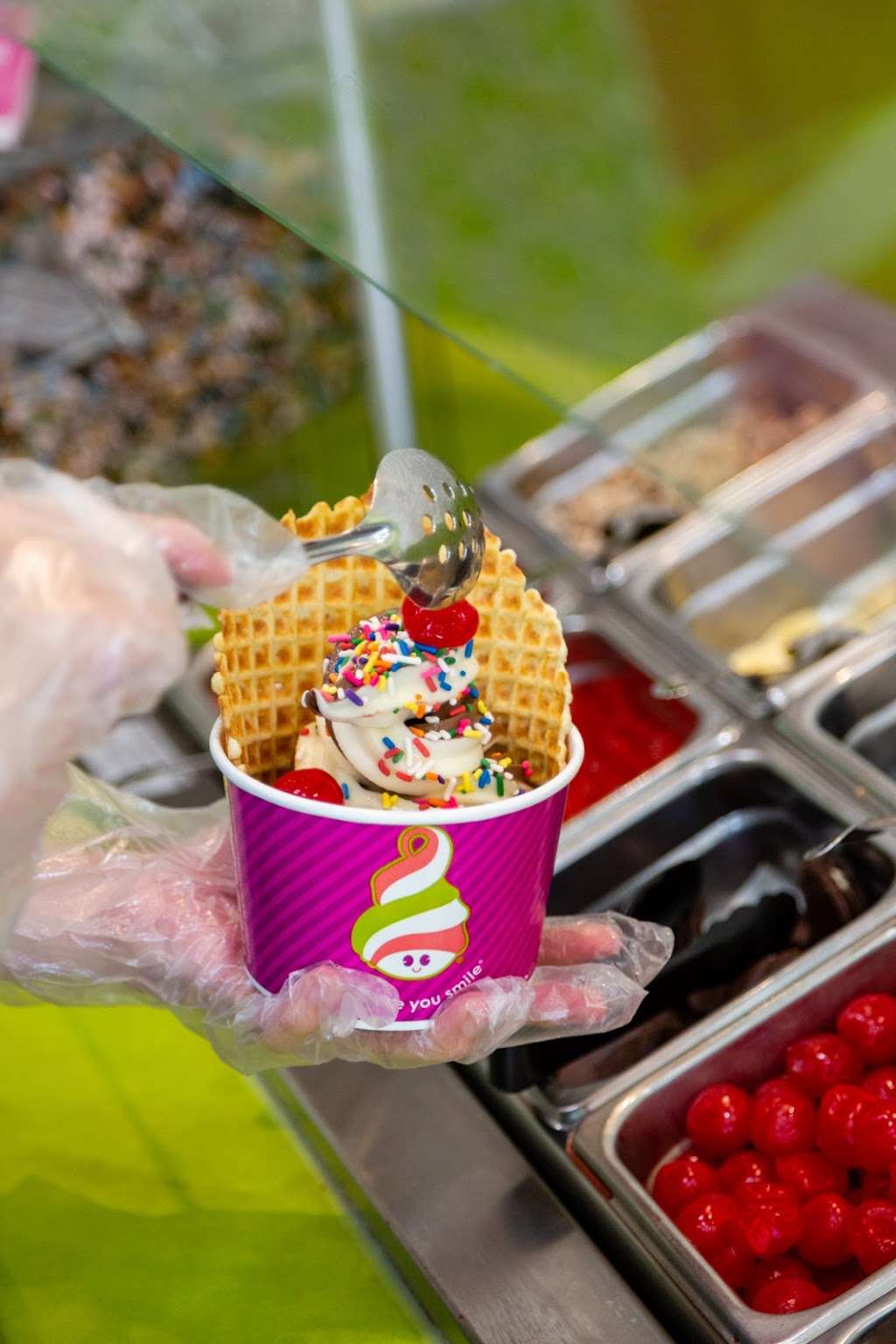 Menchies Frozen Yogurt (HEB Spring Market) | 2129 Farm to Market 2920 Suite 280, Spring, TX 77388, USA | Phone: (281) 528-9100