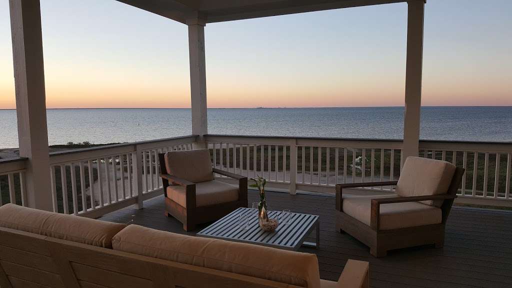 Galveston Luxury Vacation Rentals/ Heaven on Bay | 26122 Bay Breeze Dr, Galveston, TX 77554, USA | Phone: (713) 962-1672