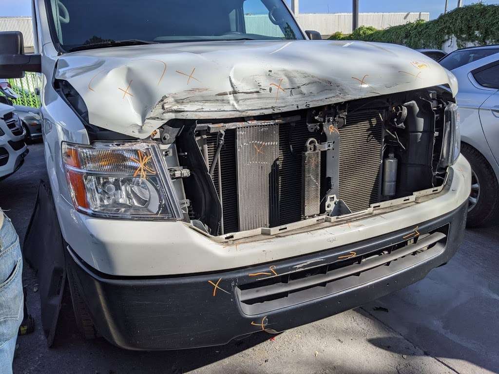 Green Motors Inc Collision Center Auto Body shop | 2176 NW 22nd Ave, Miami, FL 33142, USA | Phone: (305) 637-4000