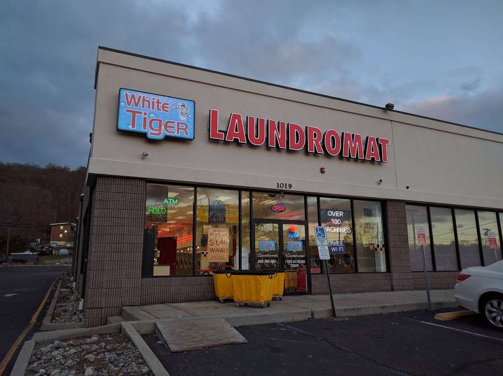 White Tiger Laundromat | 1019 US-22, North Plainfield, NJ 07060, USA | Phone: (908) 769-6811