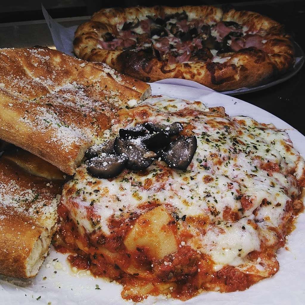 Valentinos Pizzeria | 13567 Main St, Hesperia, CA 92345 | Phone: (760) 948-1700