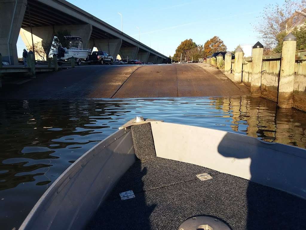 Kent Narrows Public Boat Ramp | 100 Piney Narrows Rd, Chester, MD 21619, USA