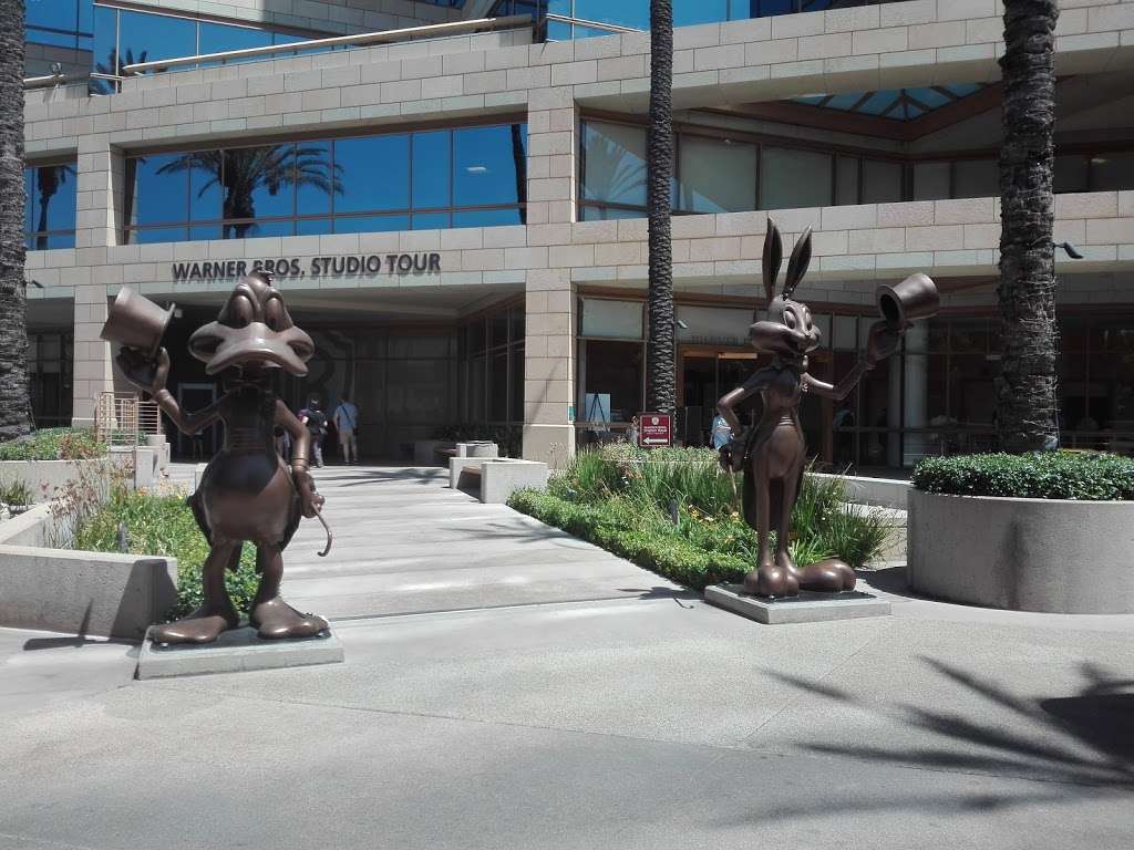 Warner Bros. Studio Tour Parking Lot | 6510 Forest Lawn Dr, Los Angeles, CA 90068, USA | Phone: (818) 977-8687