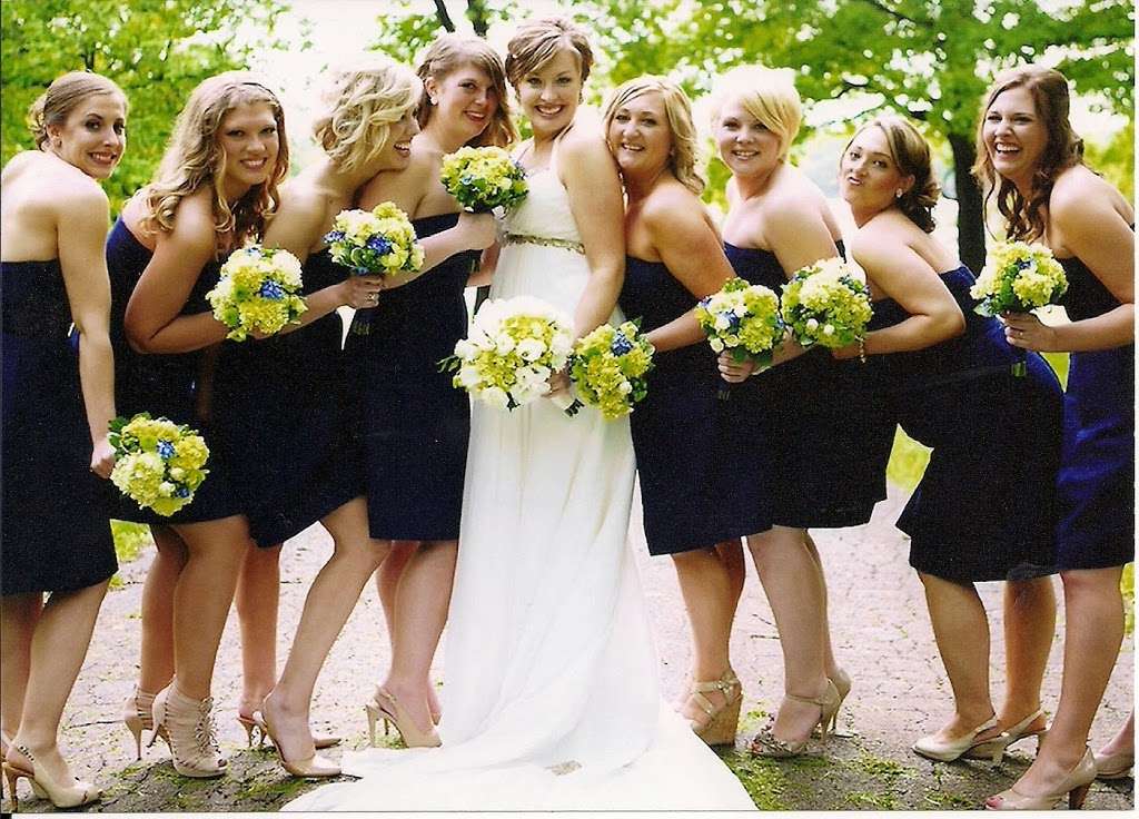 Carrs Floral Wedding Designs | 10948 W 167th St, Orland Park, IL 60467 | Phone: (708) 403-8933