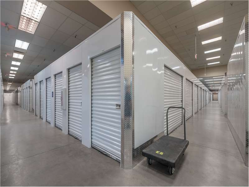 Extra Space Storage | 2150 N Arizona Ave, Chandler, AZ 85225, USA | Phone: (480) 400-7810