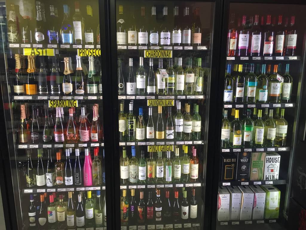 Oak Liquor | 1801 Geneva Ave N, Oakdale, MN 55128, USA | Phone: (651) 739-9739