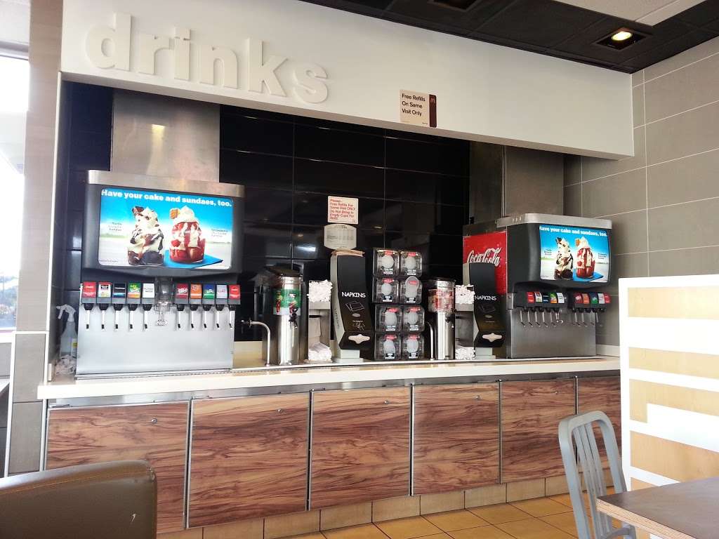 McDonalds | 5525 Walt Loop Rd, Lakeland, FL 33809, USA | Phone: (863) 816-8726