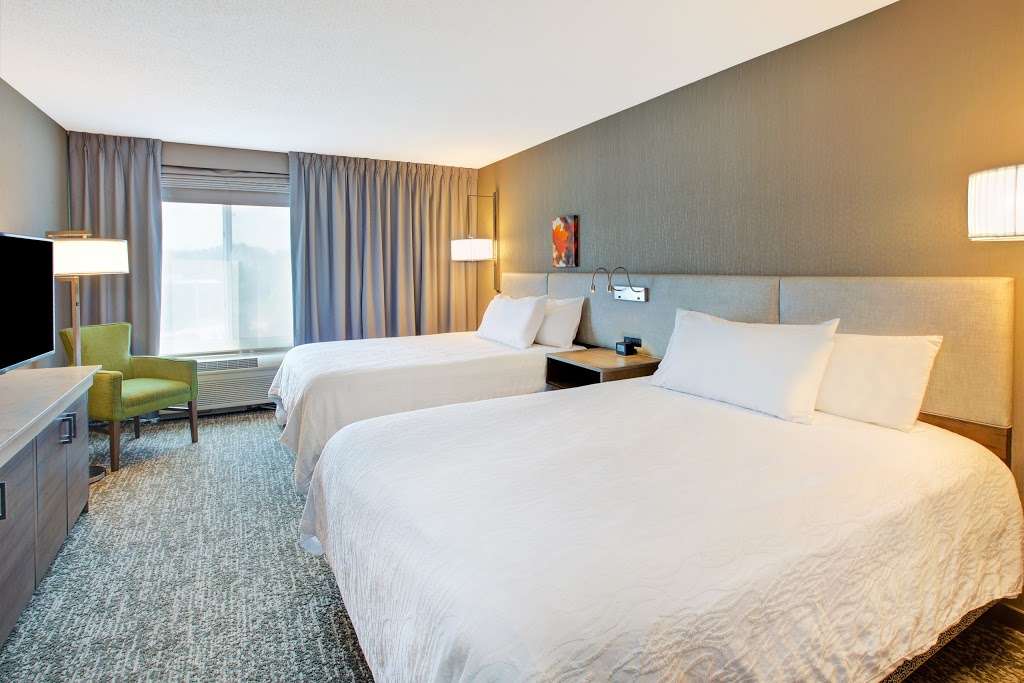 Hilton Garden Inn Chesterton | 501 Gateway Blvd, Chesterton, IN 46304 | Phone: (219) 983-9500