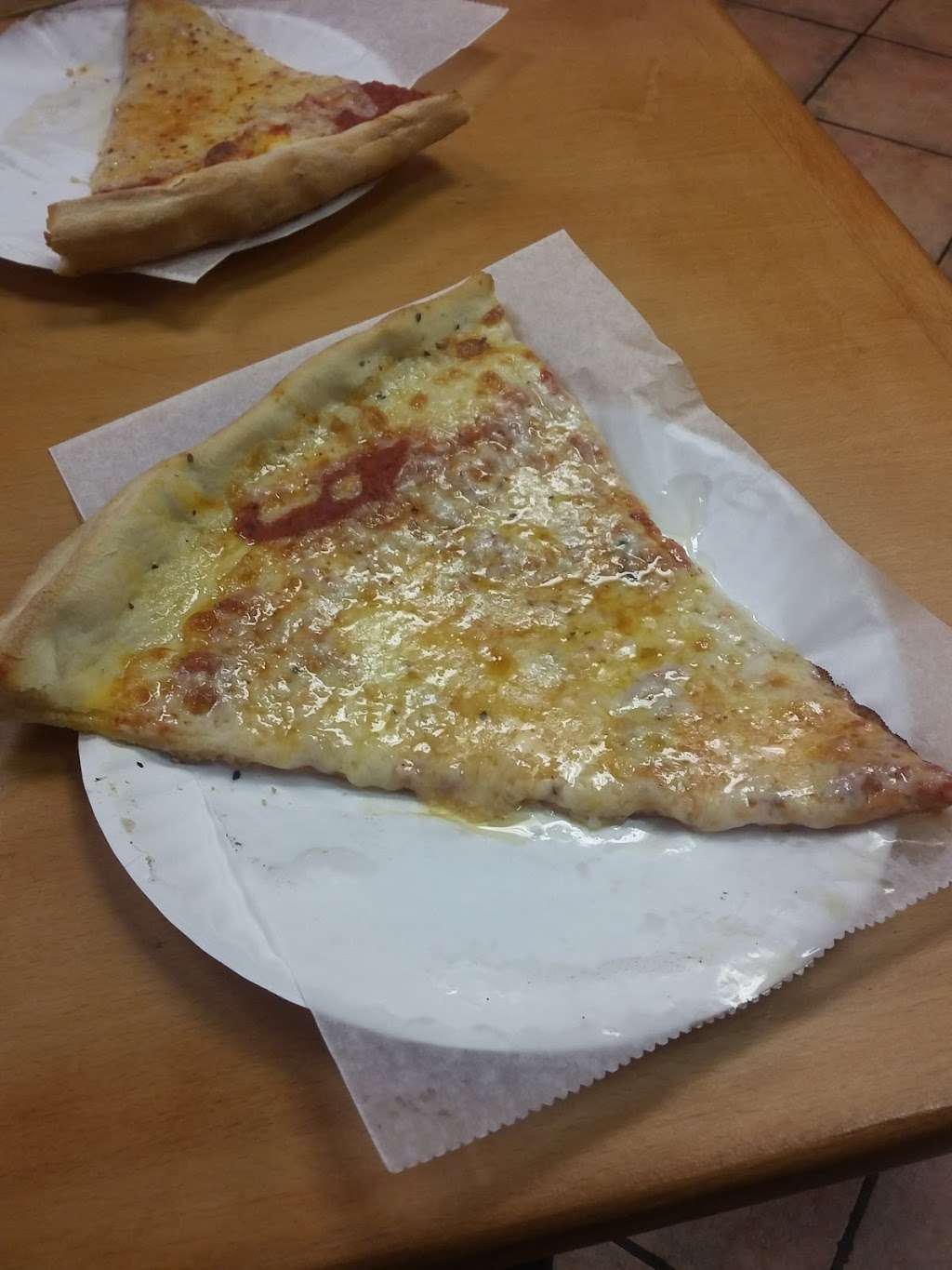 Mama Rosarias Pizza | 2146 Forest Ave, Staten Island, NY 10303, USA | Phone: (718) 682-7793